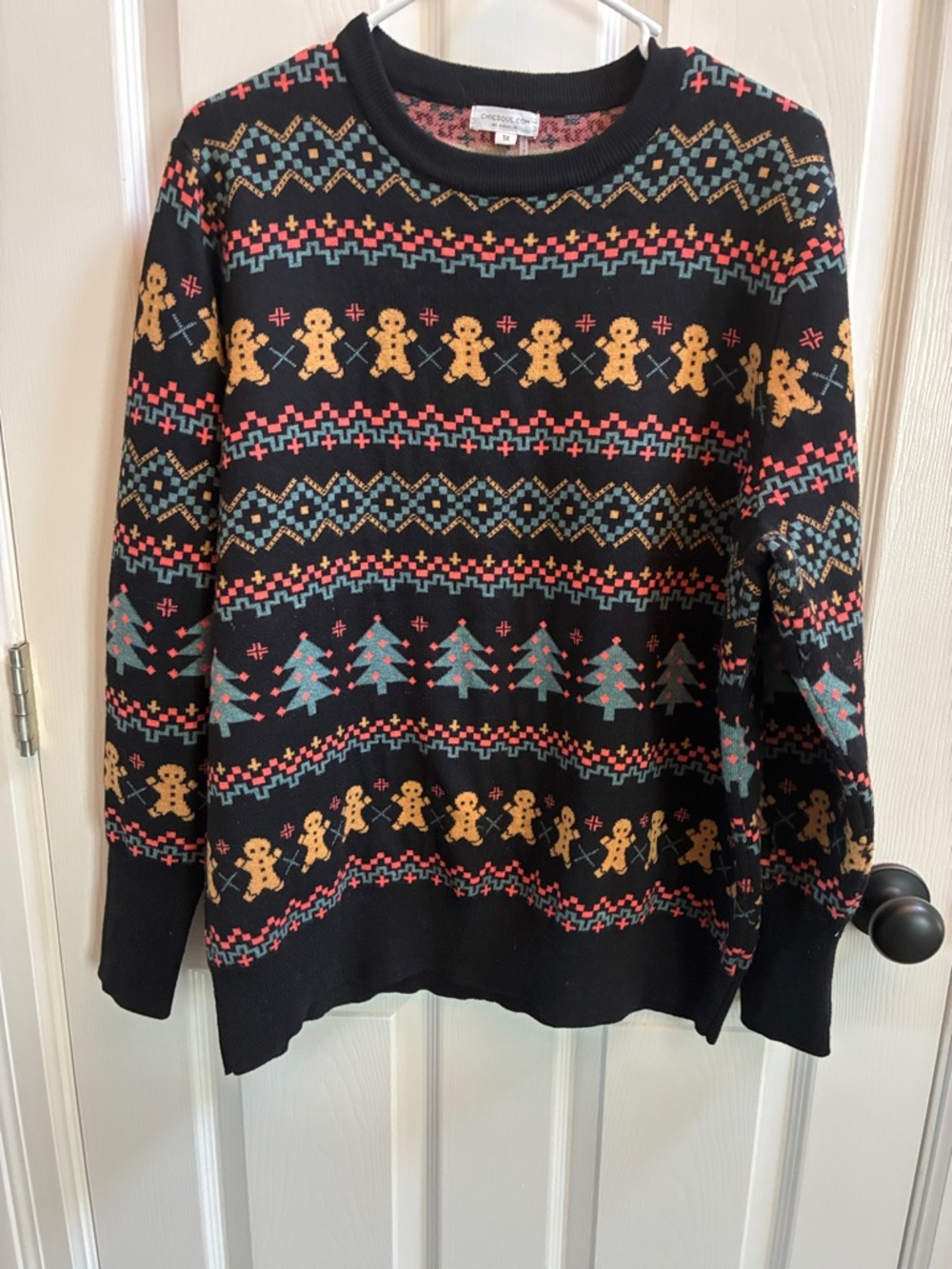 Chic Soul Black Holiday Crewneck Sweater with Gingerbread & Trees-1X